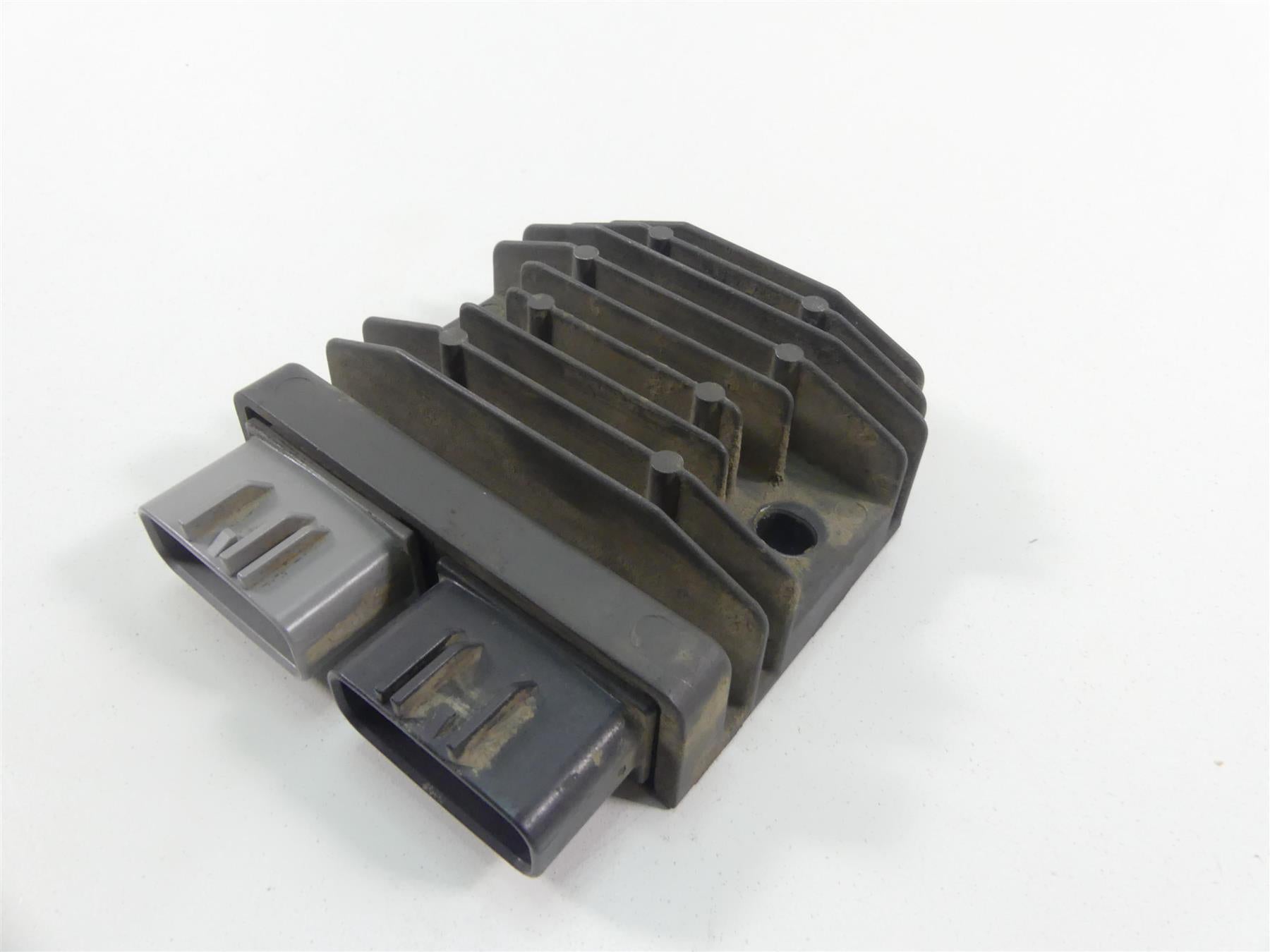2019 BMW R1250GS K50 Rectifier Voltage Regulator 8523367 12318523367 {{ shop.shopifyCountryName }} - Mototech271