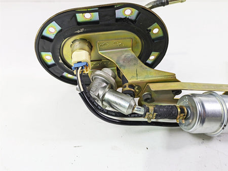2006 Triumph Rocket 3 Fuel Gas Petrol Pump - Tested T2400445 {{ shop.shopifyCountryName }} - Mototech271