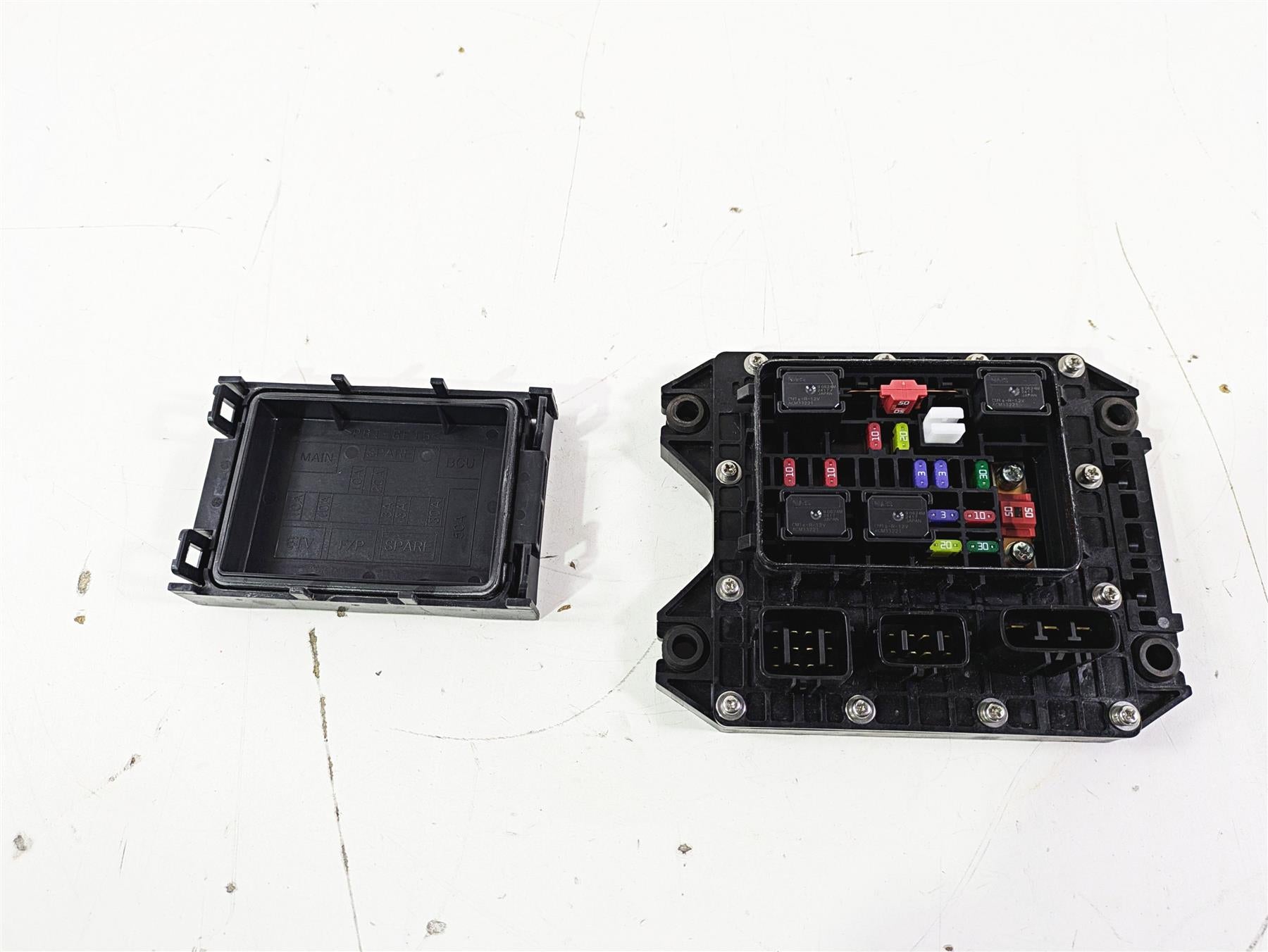 2020 Yamaha Waverunner VX1050 Deluxe Fuse Box Panel 6EX-82170-01-00 {{ shop.shopifyCountryName }} - Mototech271