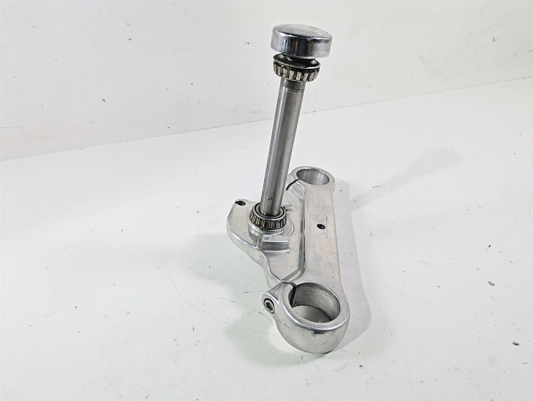 2016 Harley FXDWG Dyna Wide Glide Lower Triple Tree Steering Clamp 49mm 46386-08 {{ shop.shopifyCountryName }} - Mototech271
