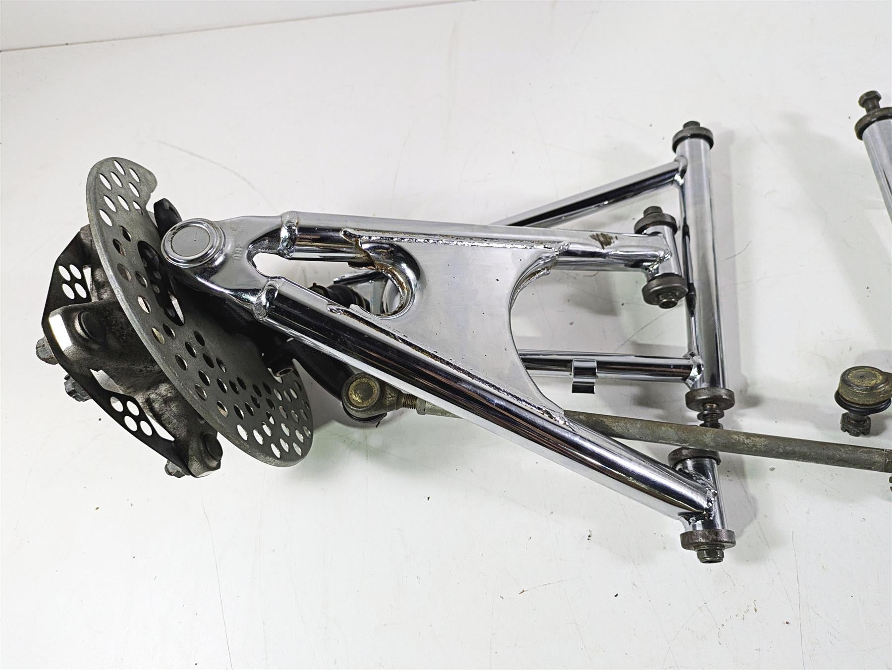 2001 Yamaha Banshee YFZ350 Front Left & Right Knee Assembly Set 2GU-23570-00-35 {{ shop.shopifyCountryName }} - Mototech271