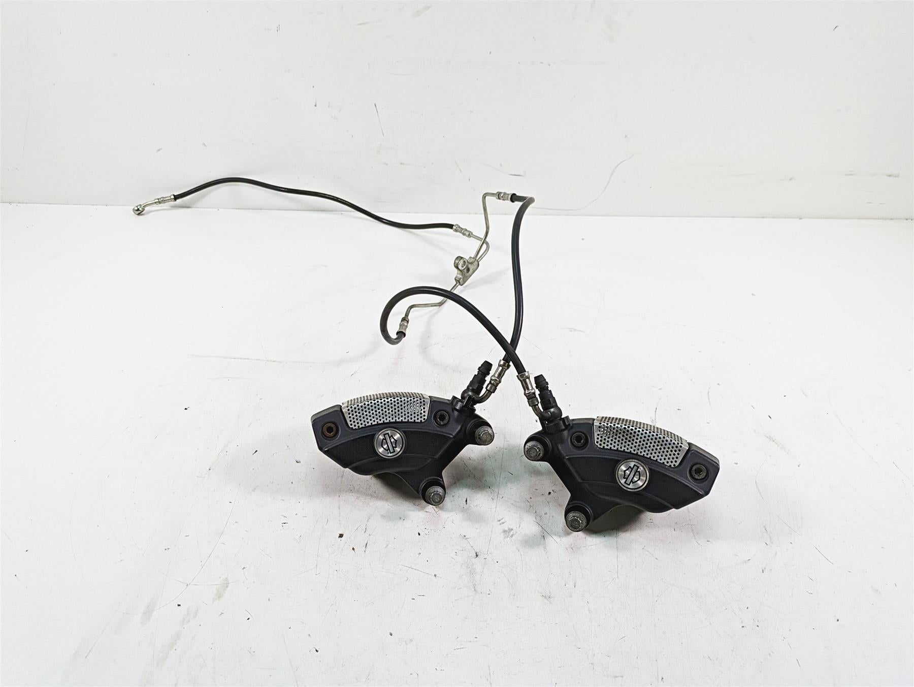 2011 Harley Touring FLHR Road King Front Brake Caliper Set 43027-08 44023-08 {{ shop.shopifyCountryName }} - Mototech271