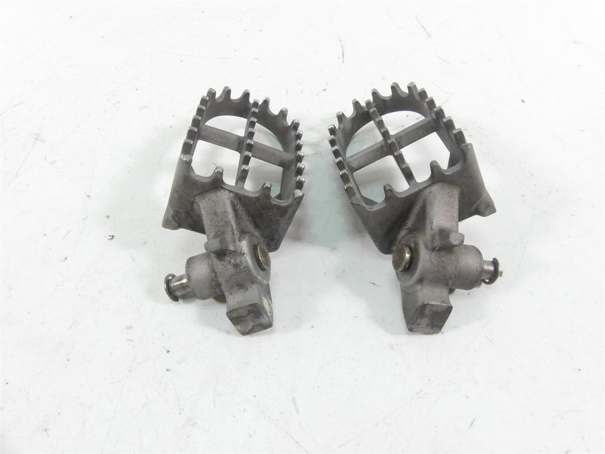 2012 BMW R1200 GS K255 Adventure Front Footpeg Foot Peg Rest Set 46717694557 {{ shop.shopifyCountryName }} - Mototech271