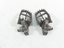 Load image into Gallery viewer, 2012 BMW R1200 GS K255 Adventure Front Footpeg Foot Peg Rest Set 46717694557 | Mototech271
