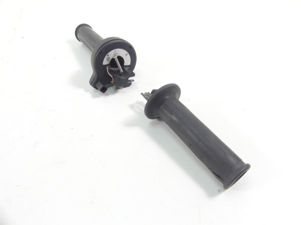 2017 BMW F800GS K72 Left Right Heated Hand Grip Set 61318552119 61318522470 {{ shop.shopifyCountryName }} - Mototech271