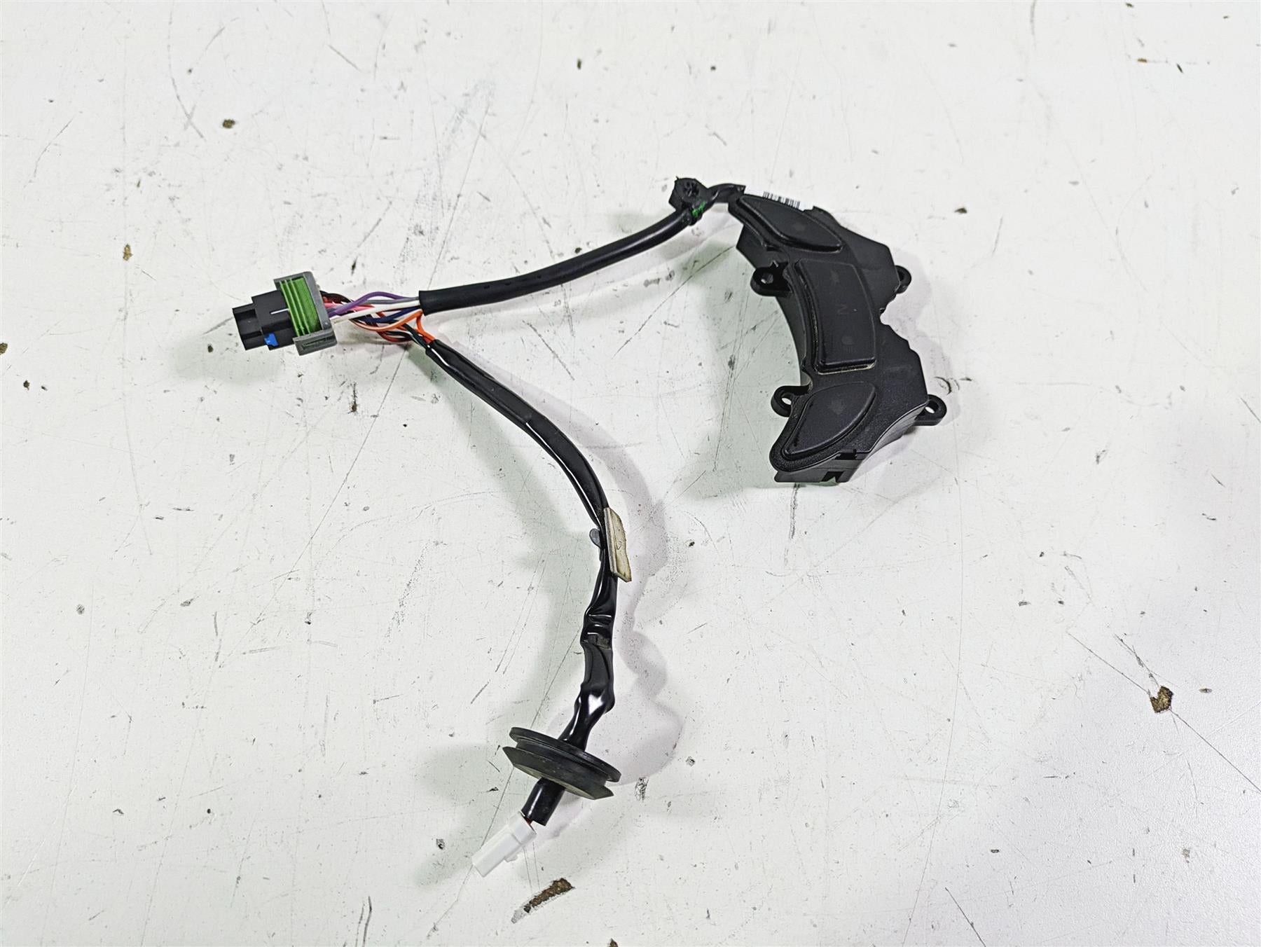 2021 Harley Softail FLSL Slim Instrument Indicator Light Set 69201504 {{ shop.shopifyCountryName }} - Mototech271