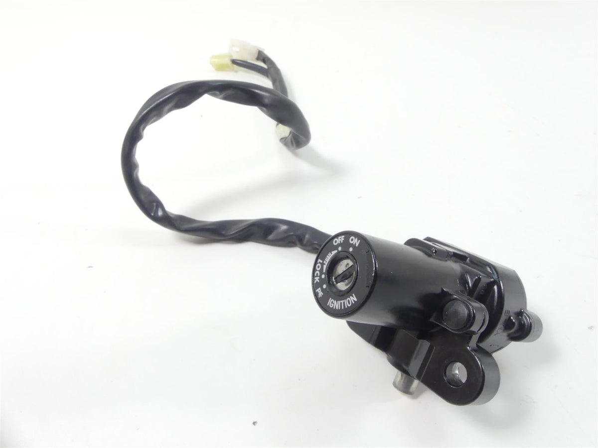 2017 Yamaha XT1200Z Super Tenere Ignition Switch Key Lock Set 2BS-82501-10-00 {{ shop.shopifyCountryName }} - Mototech271