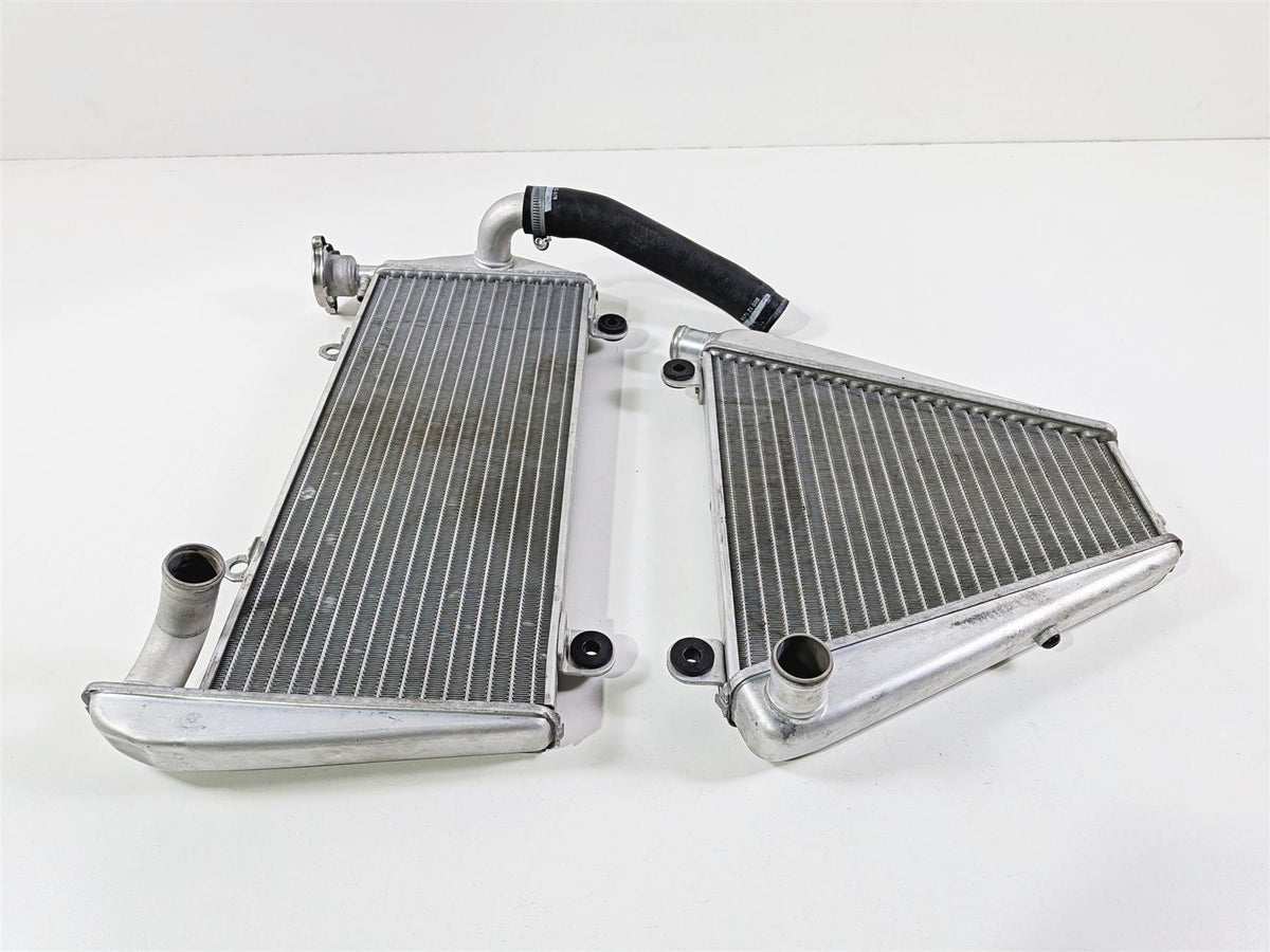2019 Ducati 959 Panigale Upper & Lower Radiator Set - No Leaks 54841201A {{ shop.shopifyCountryName }} - Mototech271