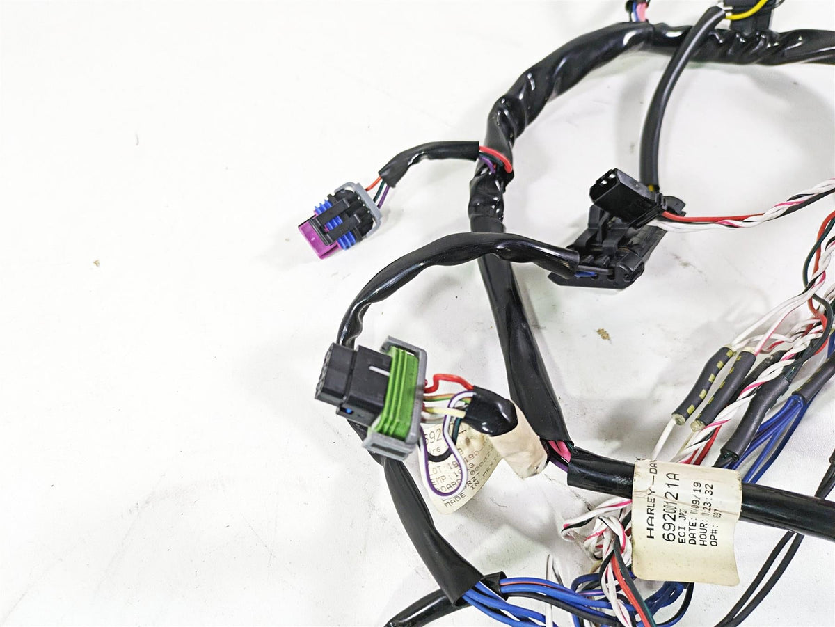 2020 Harley Touring FLHT Electra Glide Front Fairing Wiring Harness 69200121A {{ shop.shopifyCountryName }} - Mototech271