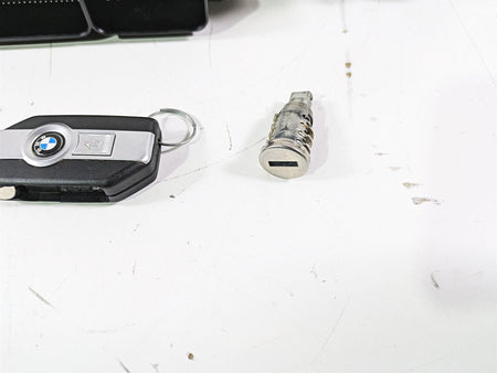 2016 BMW R1200GS GSW K50 Cdi Ecm Ignition Handsfree Switch Key Lock Set 8552934 {{ shop.shopifyCountryName }} - Mototech271