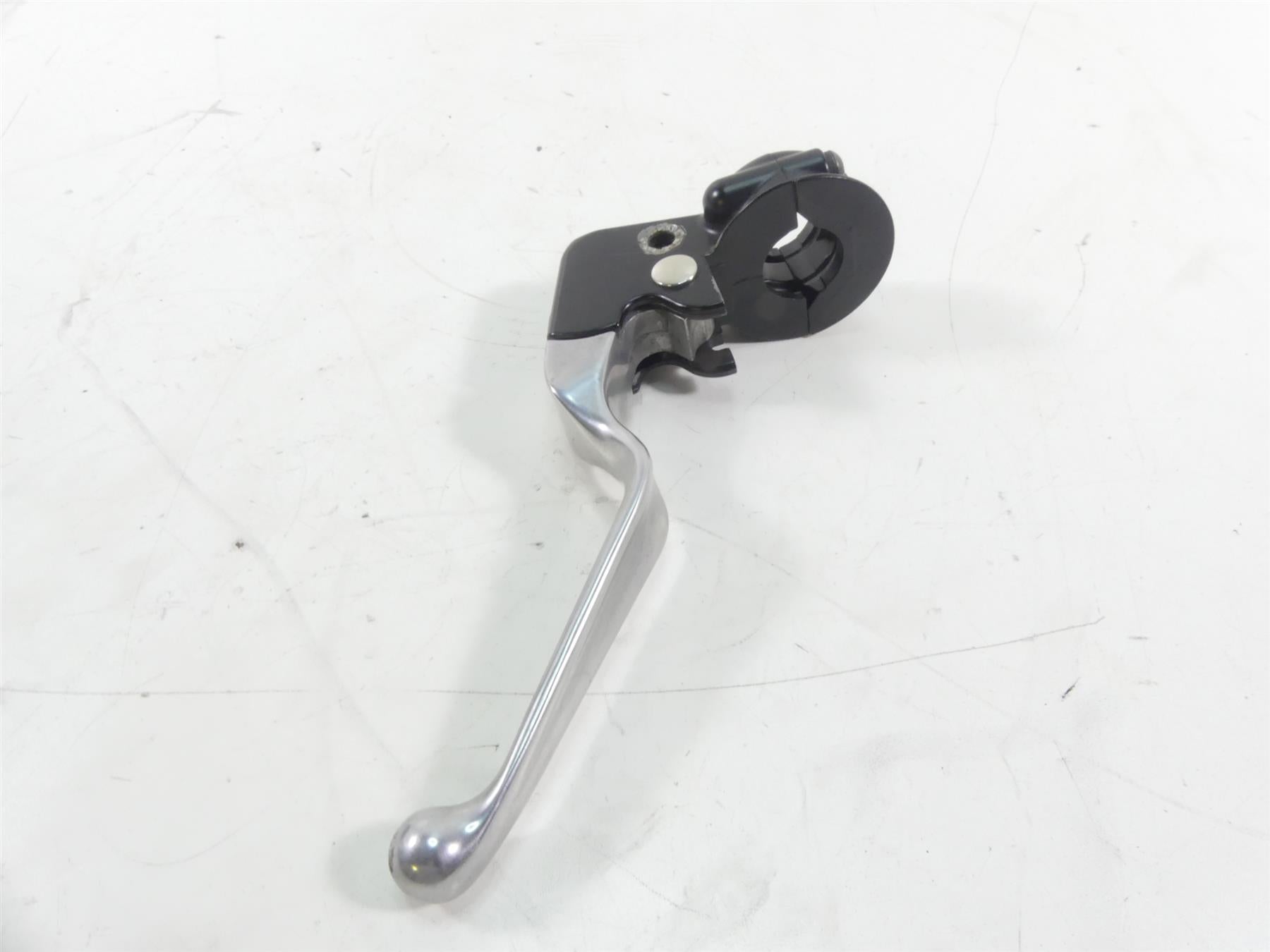 2009 Harley FXDF Dyna Fat Bob Clutch Perch & Lever 38608-96 {{ shop.shopifyCountryName }} - Mototech271