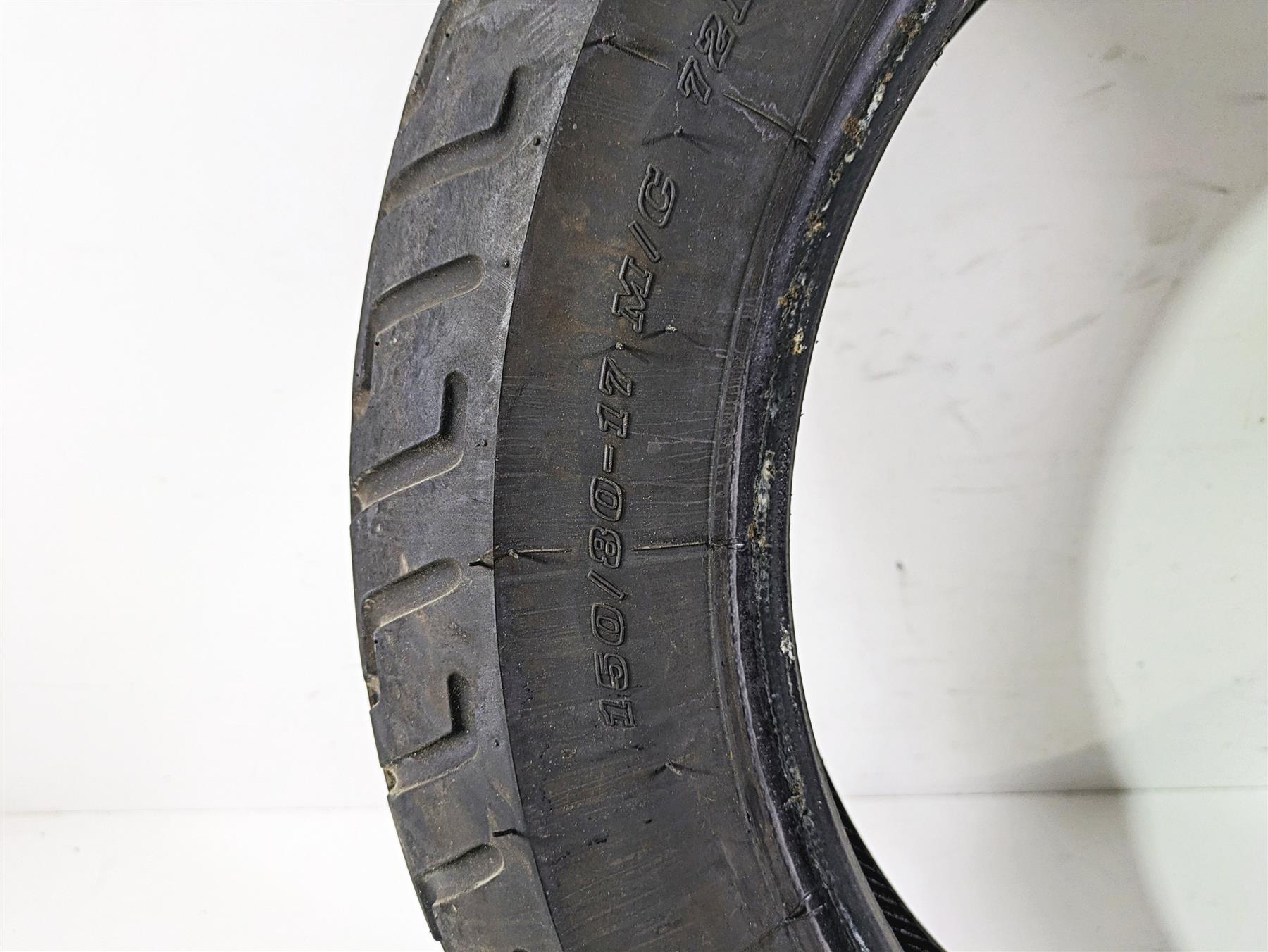 Used Front Motorcycle Tire Dunlop D404F 150/80-17 45605607 {{ shop.shopifyCountryName }} - Mototech271