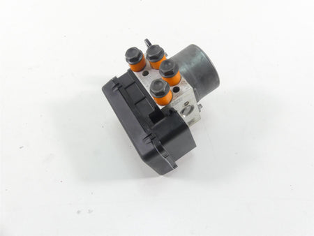 2014 Ducati Hypermotard 821 SP Abs Brake Pump Pressure Module 54240331B {{ shop.shopifyCountryName }} - Mototech271