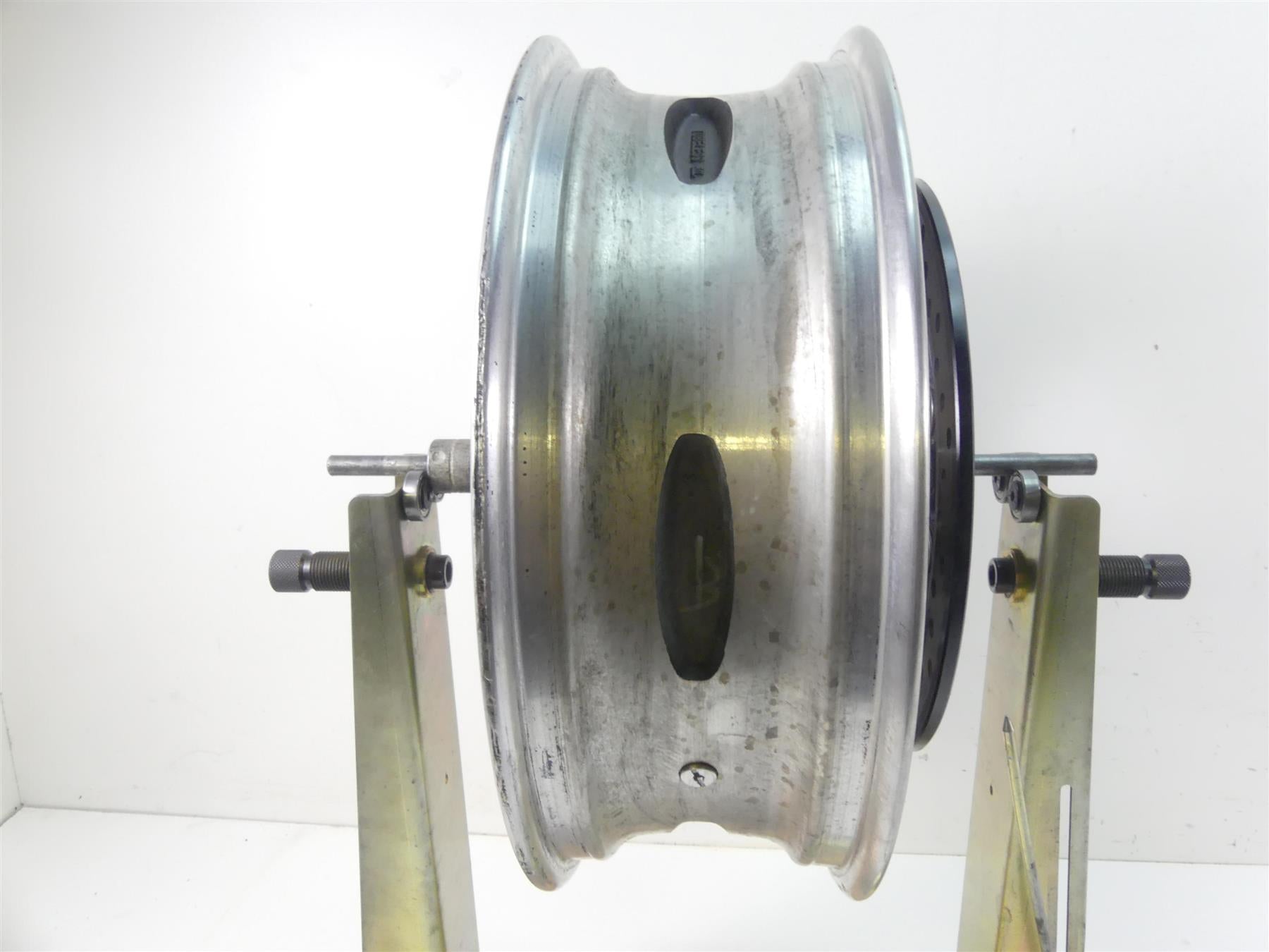 2015 Victory Cross Country Tour Straight 16x5 Rear Cast Wheel Rim 1521384 {{ shop.shopifyCountryName }} - Mototech271