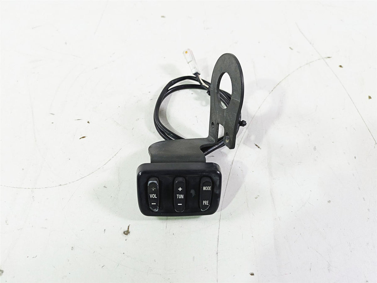 2012 Victory Cross Country Left Hand Radio Control Switch 1017807 {{ shop.shopifyCountryName }} - Mototech271