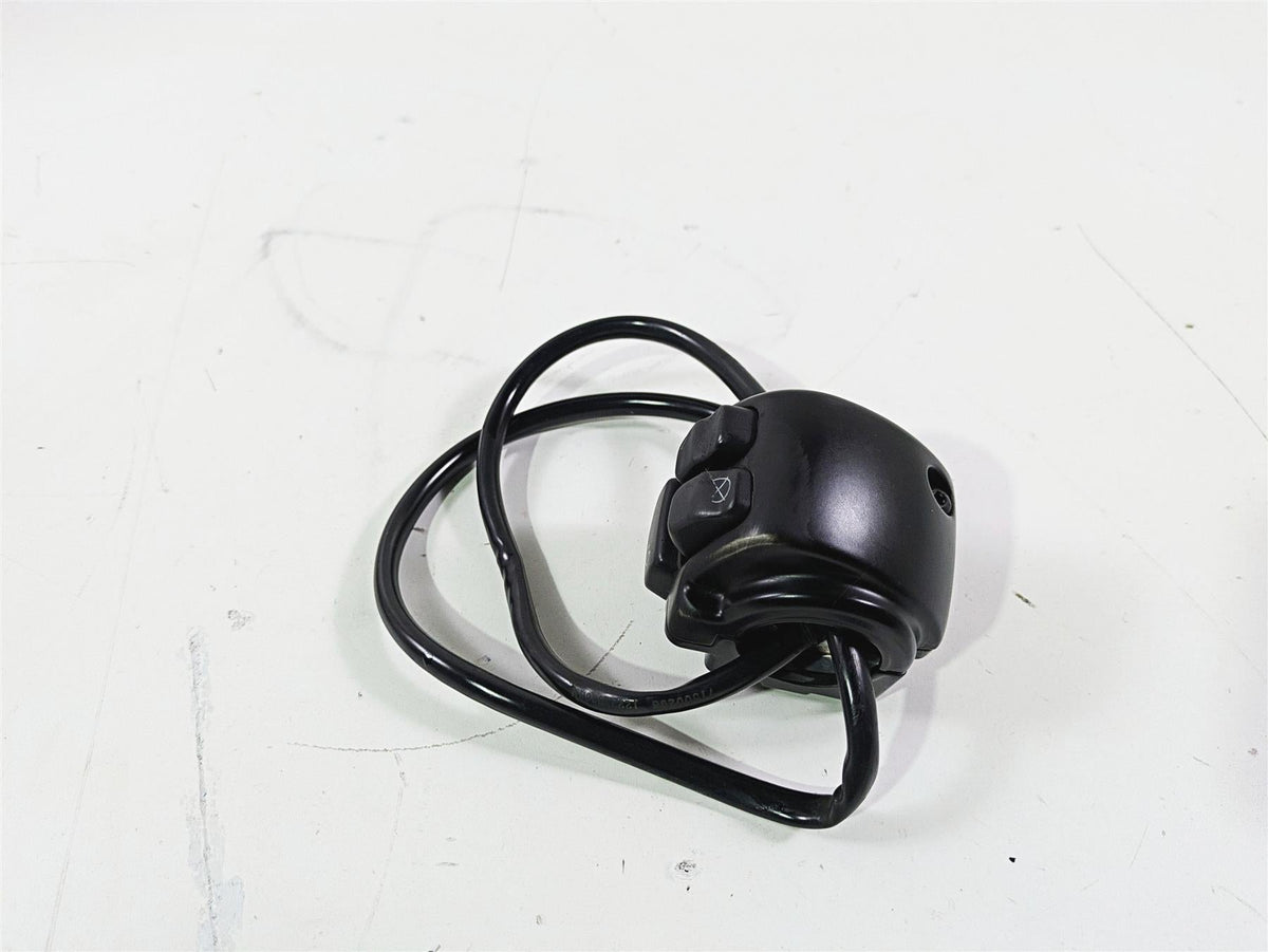 2017 Harley FLS Softail Slim Right Hand Start Stop Control Switch 71500297 {{ shop.shopifyCountryName }} - Mototech271