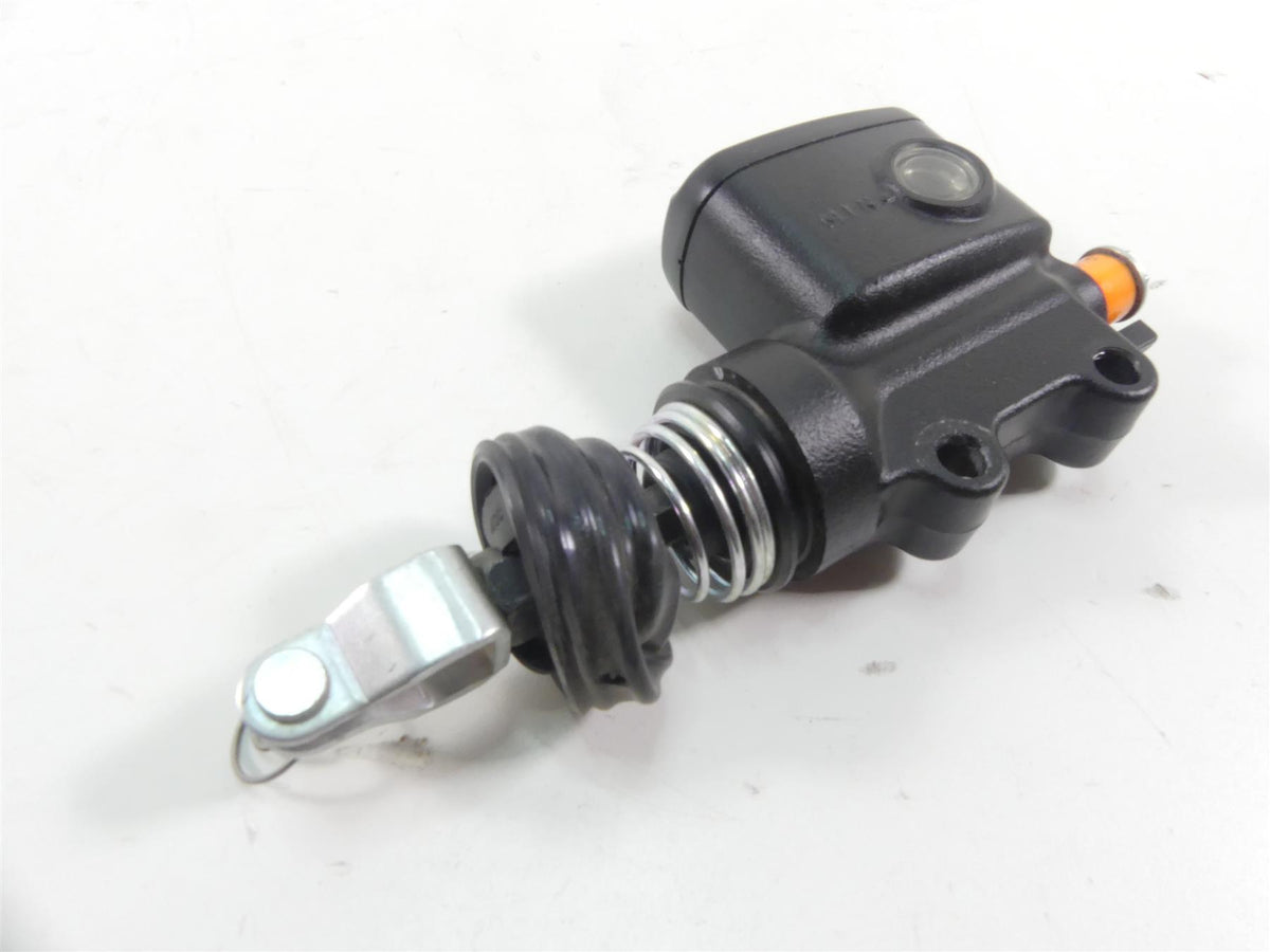 2019 Harley FLHC Softail Heritage Rear Brake Master Cylinder 5/8" 41700460 {{ shop.shopifyCountryName }} - Mototech271