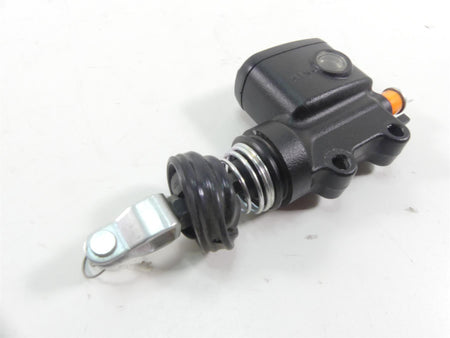 2019 Harley FLHC Softail Heritage Rear Brake Master Cylinder 5/8" 41700460 {{ shop.shopifyCountryName }} - Mototech271