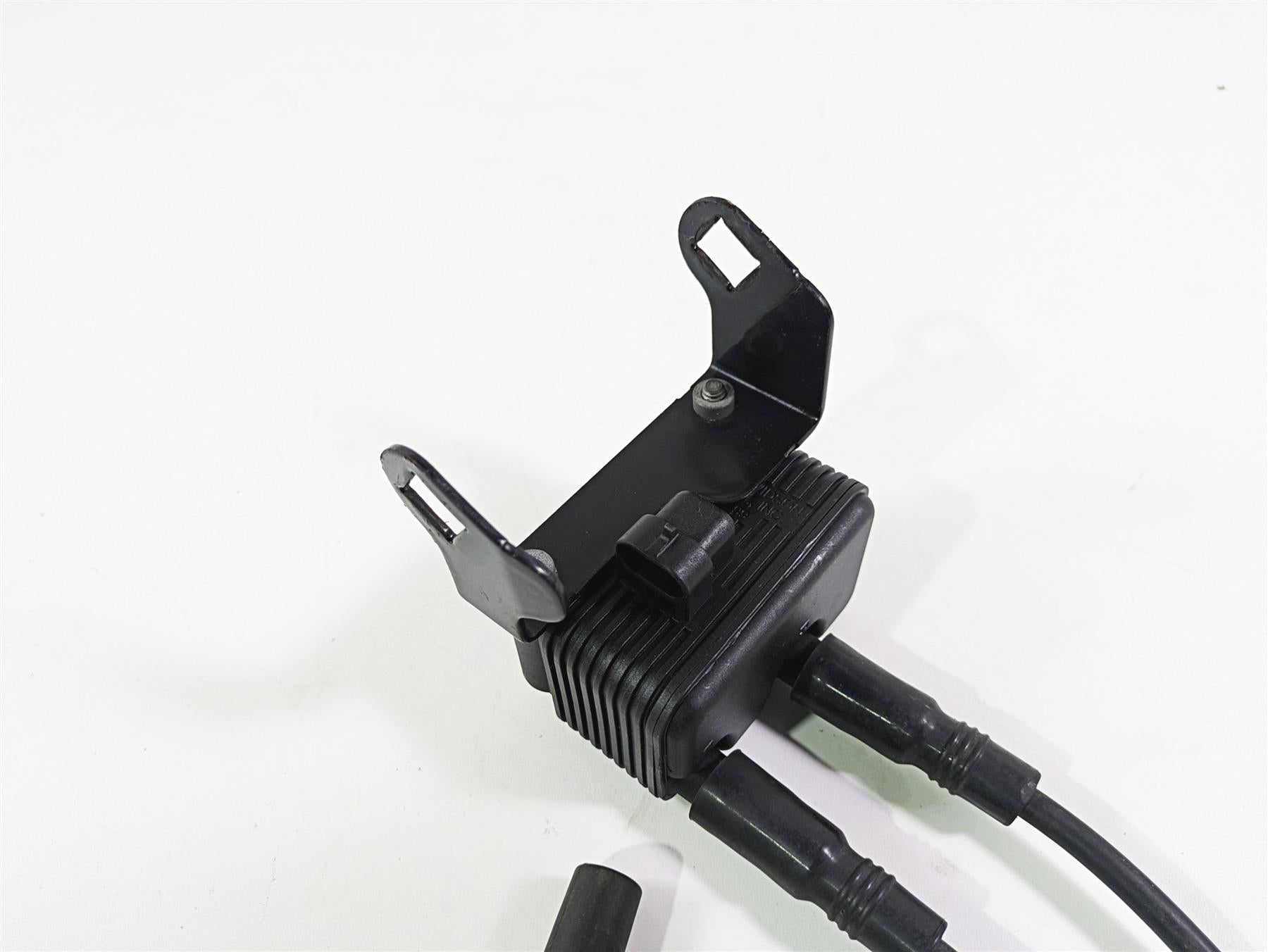 2005 Harley Touring FLHRI Road King Ignition Coil Wires Plugs Set 31655-99 {{ shop.shopifyCountryName }} - Mototech271