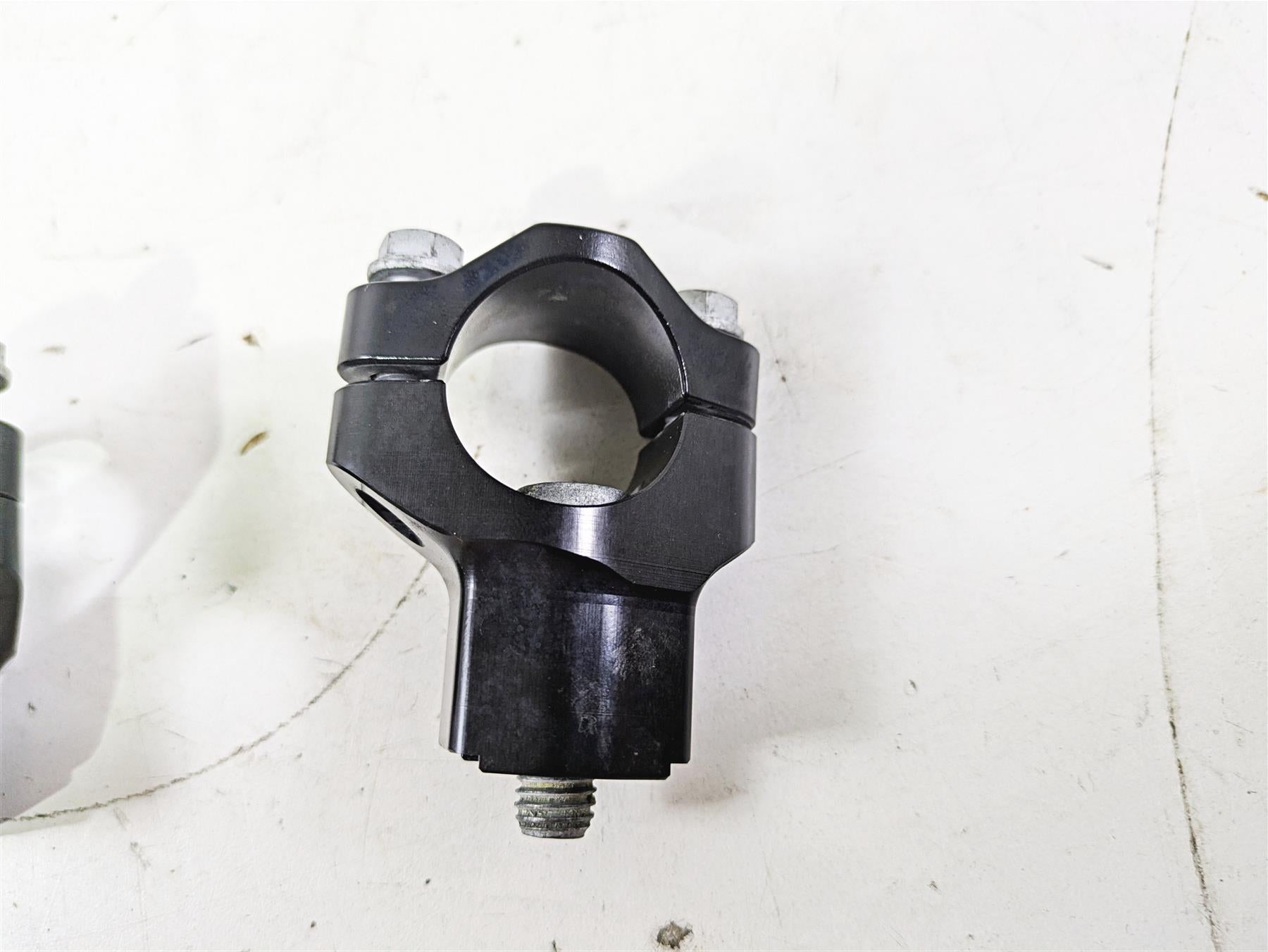 2022 KTM 1290 Super Adventure S Handlebar Riser Holder Set 00050000927 {{ shop.shopifyCountryName }} - Mototech271