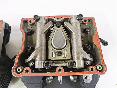 2015 Harley FXDF Dyna Fat Bob Cylinderhead Cylinder Head Set 103 16500092 {{ shop.shopifyCountryName }} - Mototech271