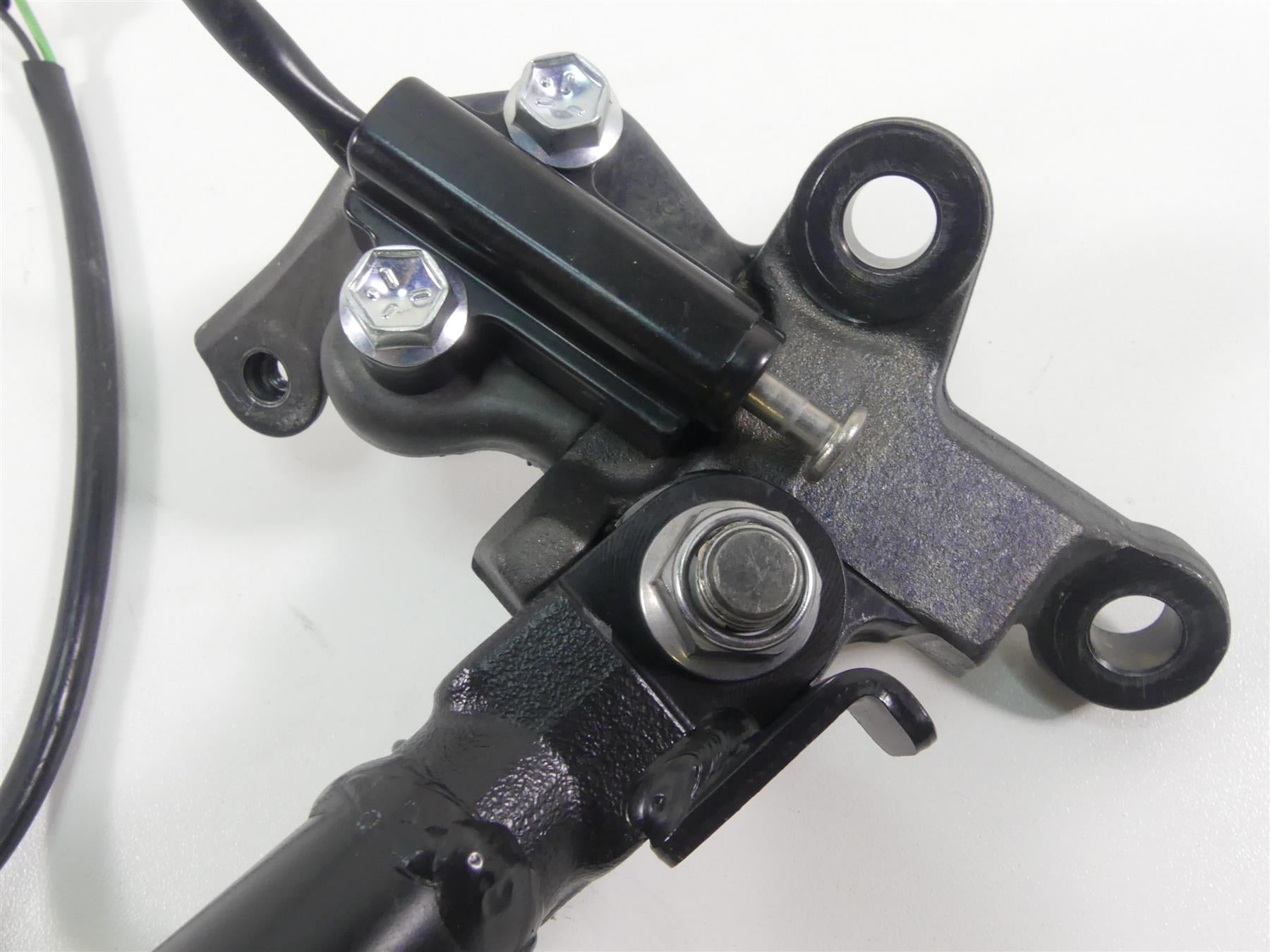 2022 Suzuki GSXR750 Side Kick Stand Kickstand + Sensor 42310-14J00 {{ shop.shopifyCountryName }} - Mototech271