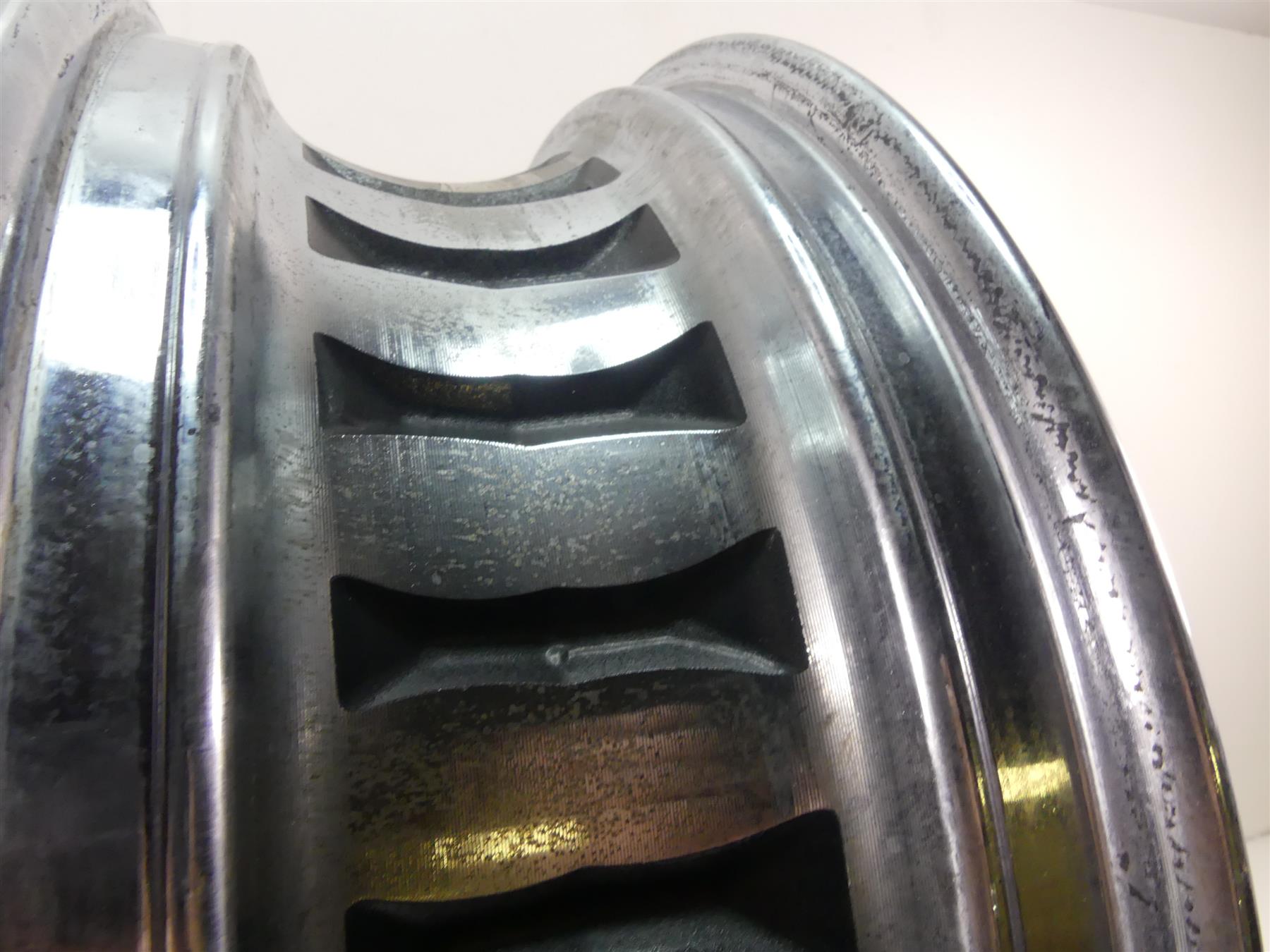 2013 Harley Touring FLHTK Electra Glide 16x5 Rear Wheel Cast 28 Spoke 42196-10 {{ shop.shopifyCountryName }} - Mototech271