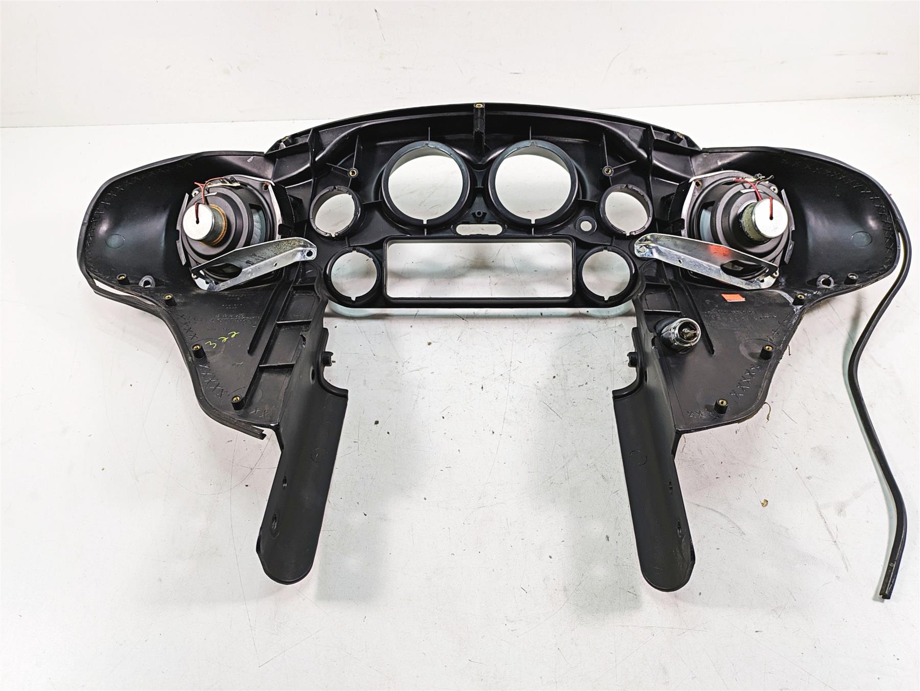 2009 Harley Touring FLHTCU Electra Glide Inner Front Fairing & Speaker 58497-08A {{ shop.shopifyCountryName }} - Mototech271