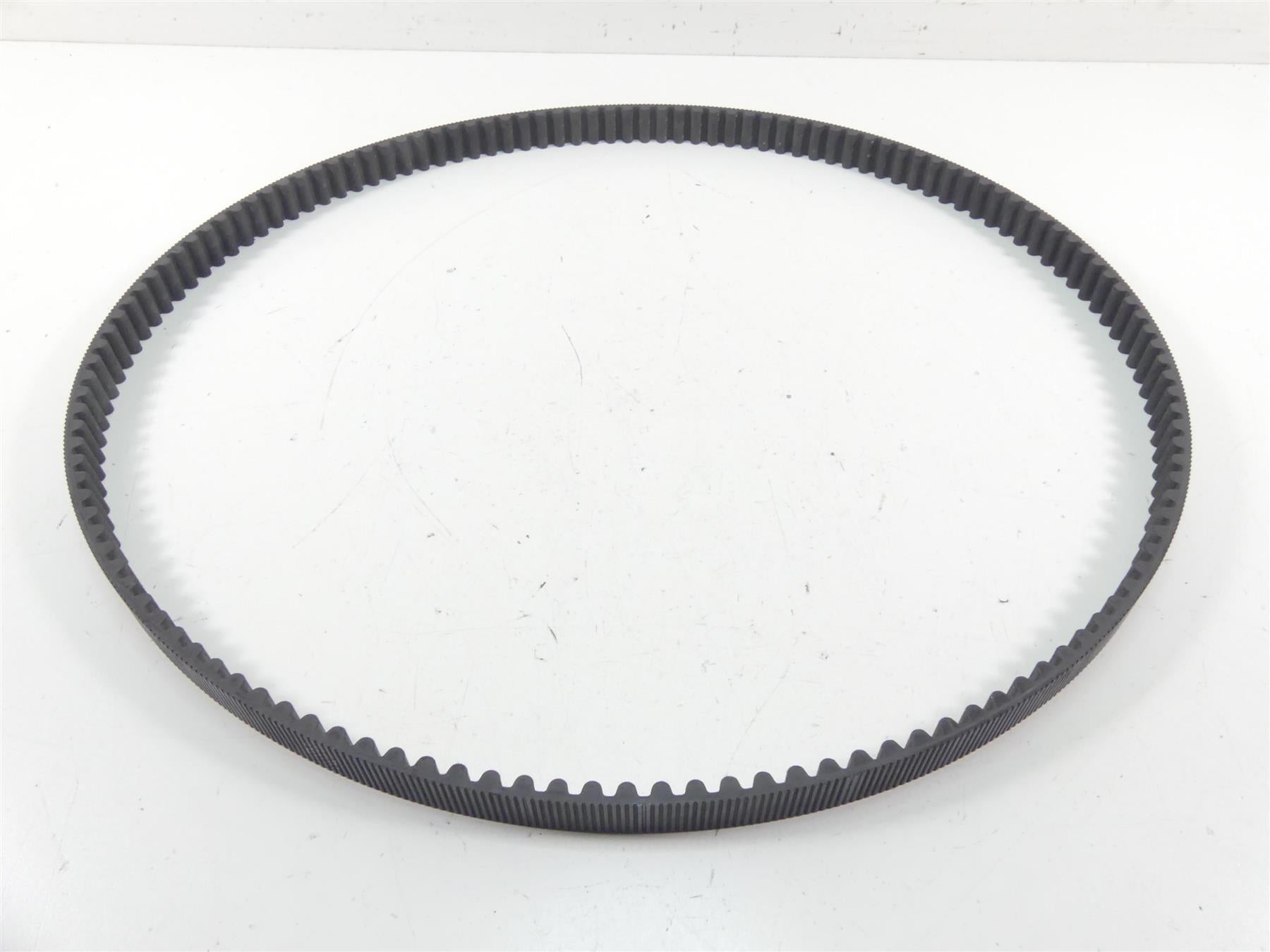 2004 Harley Softail FXSTD SE CVO Deuce Rear Drive Belt 1-1/8 135T 40307-00B {{ shop.shopifyCountryName }} - Mototech271
