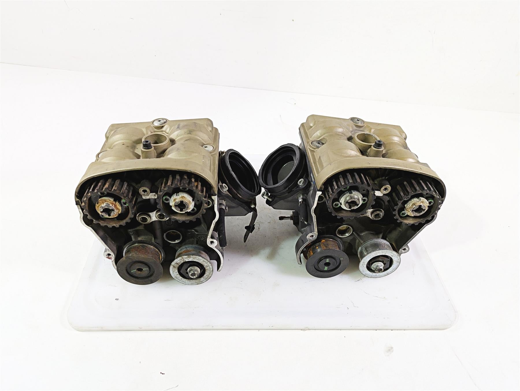2012 Ducati Streetfighter 848 Cylinderhead Cylinder Heads 30123301AB 30122782AB {{ shop.shopifyCountryName }} - Mototech271