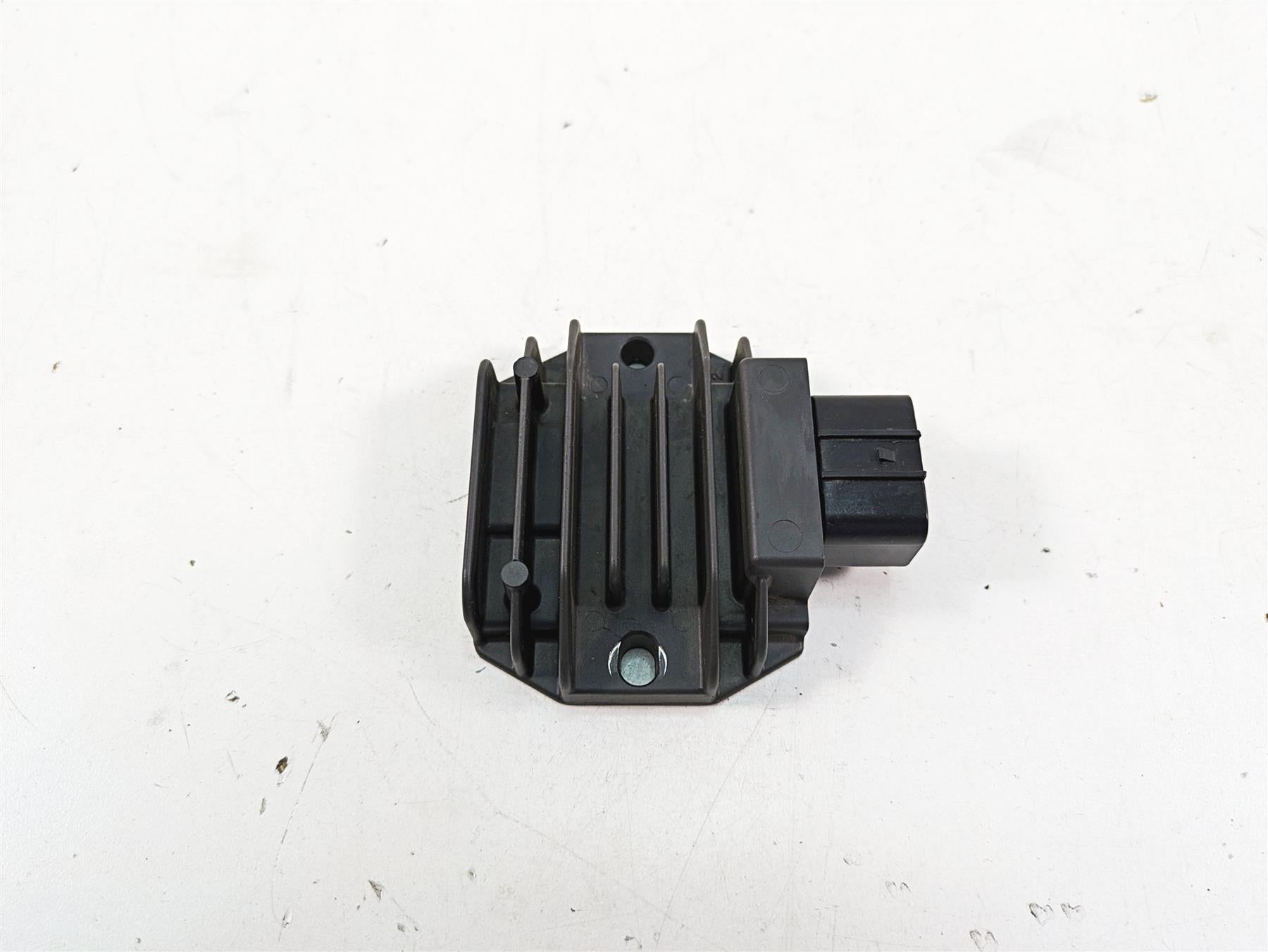 2018 KTM 1090 Adventure R Rectifier Voltage Regulator FH022AA 60311034000 {{ shop.shopifyCountryName }} - Mototech271