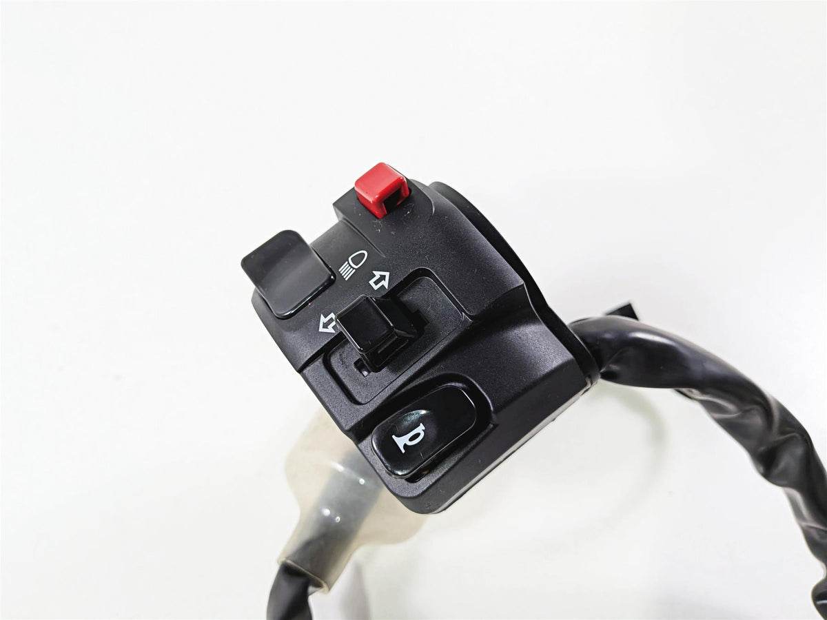 2024 Kawasaki EX500 Ninja 40th An. Left Hand Light Control Switch 46091-0649 {{ shop.shopifyCountryName }} - Mototech271