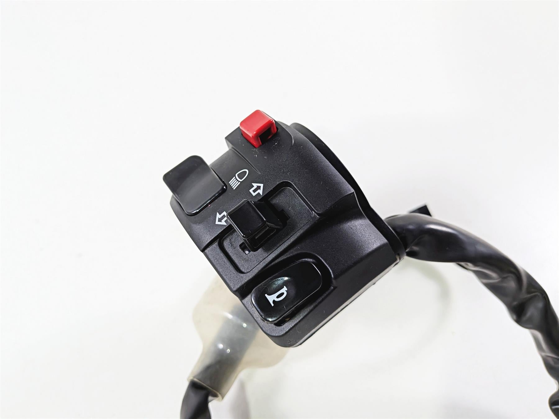 2024 Kawasaki EX500 Ninja 40th An. Left Hand Light Control Switch 46091-0649 {{ shop.shopifyCountryName }} - Mototech271