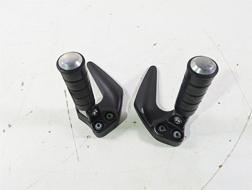 2007 Yamaha XVS1300 V-Star Tour Rear Passenger Footpeg Set 3D8-27430-00-00 | Mototech271