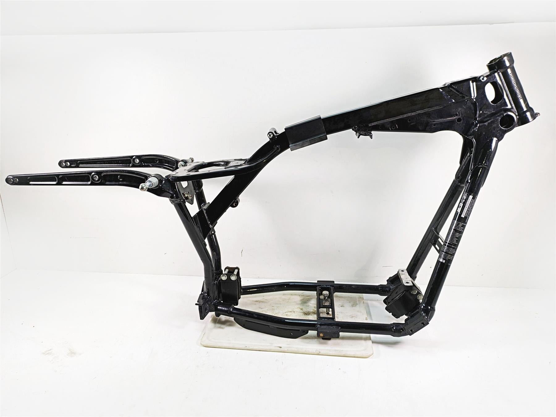 2009 Harley FXDF Dyna Fat Bob Straight Main Frame Chassis 29 dgr With Salvage Texas Title 47281-08BHP | Mototech271