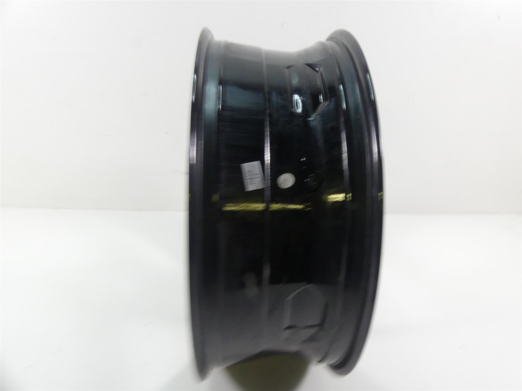 2020 Triumph Speed Triple RS 1050 Straight Rear 17x6 Wheel Rim T2010574 {{ shop.shopifyCountryName }} - Mototech271