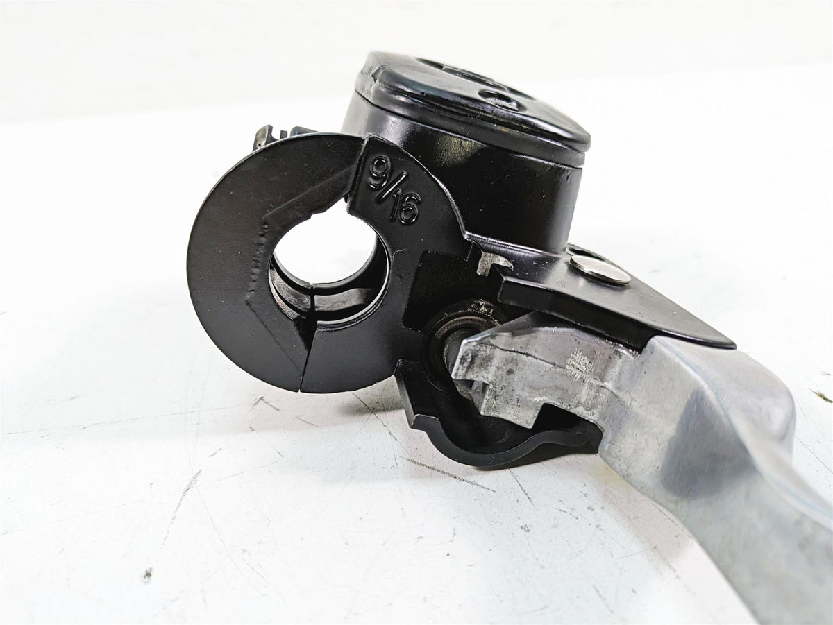 2009 Harley FXCWC Softail Rocker C Front 9/16" Brake Master Cylinder 45019-08C {{ shop.shopifyCountryName }} - Mototech271