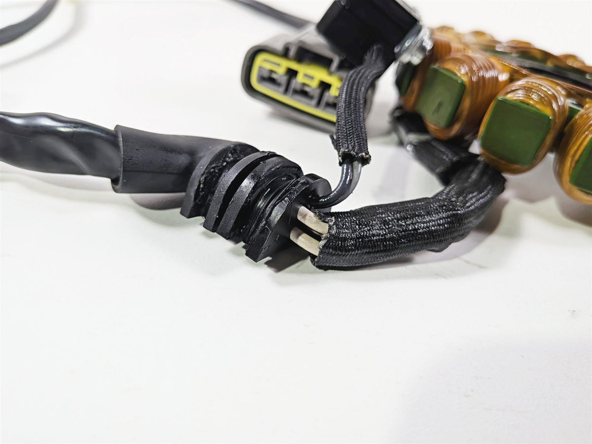 2023 Yamaha MT10 MTN1000 Stator Alternator Generator B5Y-81410-00-00 {{ shop.shopifyCountryName }} - Mototech271