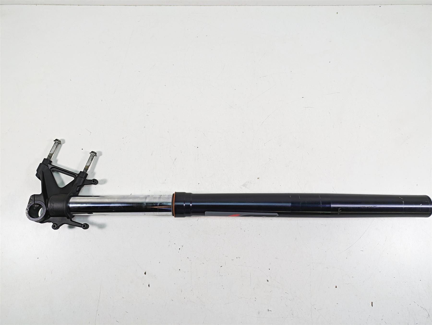 2018 KTM 1090 Adventure R WP Right Front Fork Damper Leg - Read 14188Q2501 {{ shop.shopifyCountryName }} - Mototech271