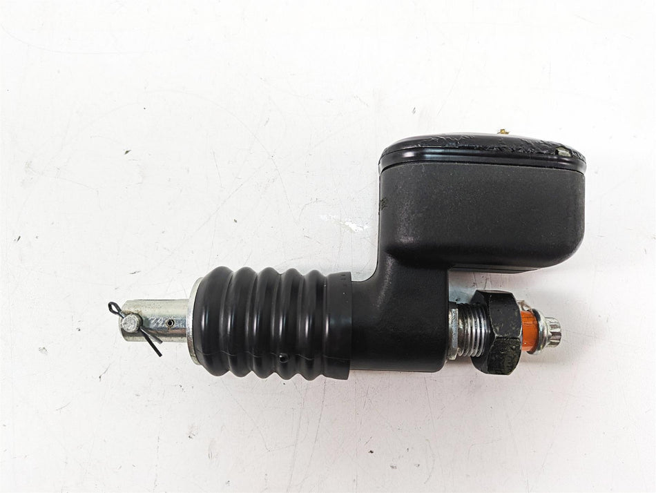2000 Harley FXSTS Softail Springer Rear Brake Master Cylinder 41755-99F {{ shop.shopifyCountryName }} - Mototech271