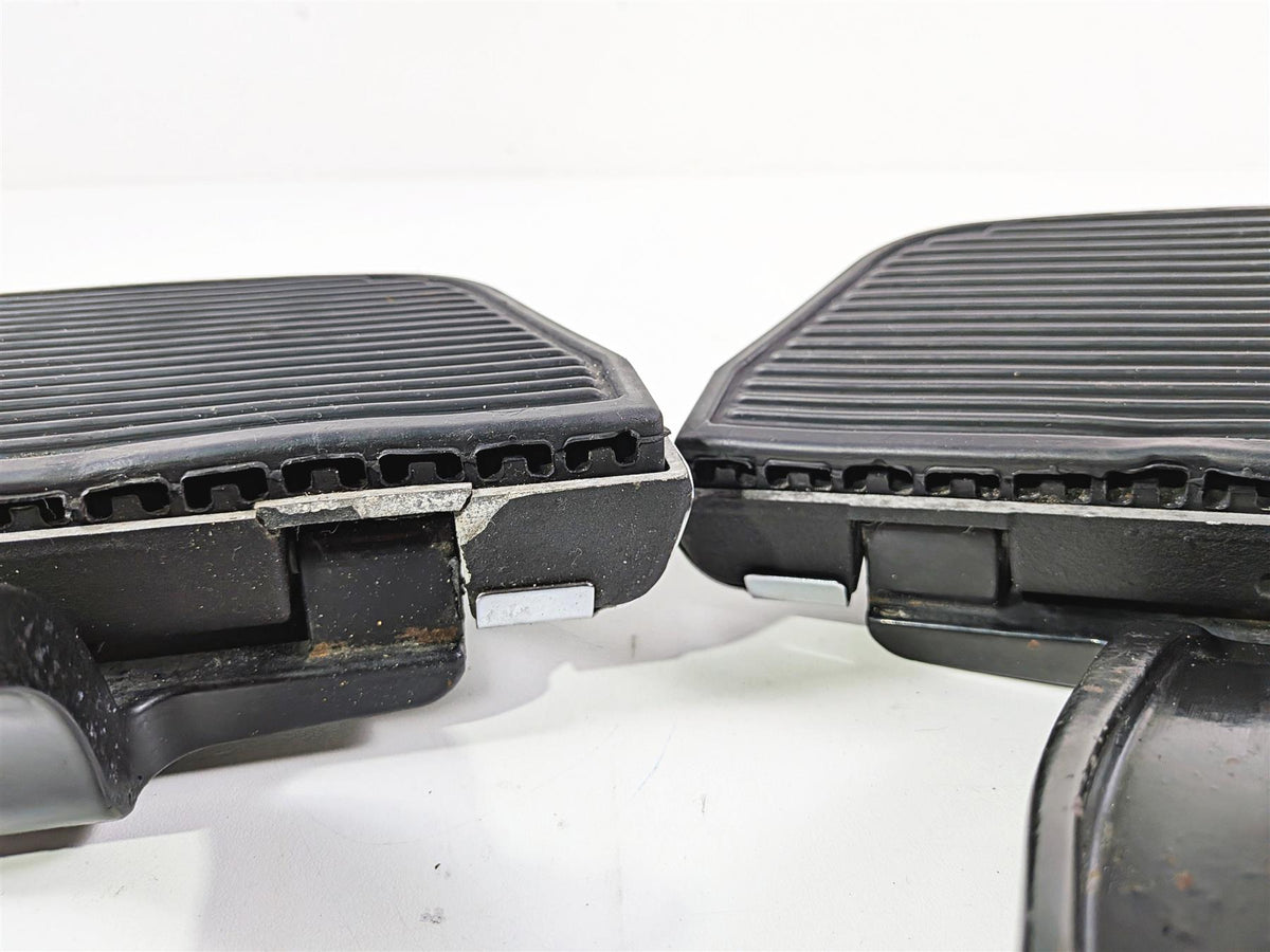 2012 Harley Softail FLSTF Fat Boy Passenger Footpeg Foot Peg READ 50943-05A {{ shop.shopifyCountryName }} - Mototech271
