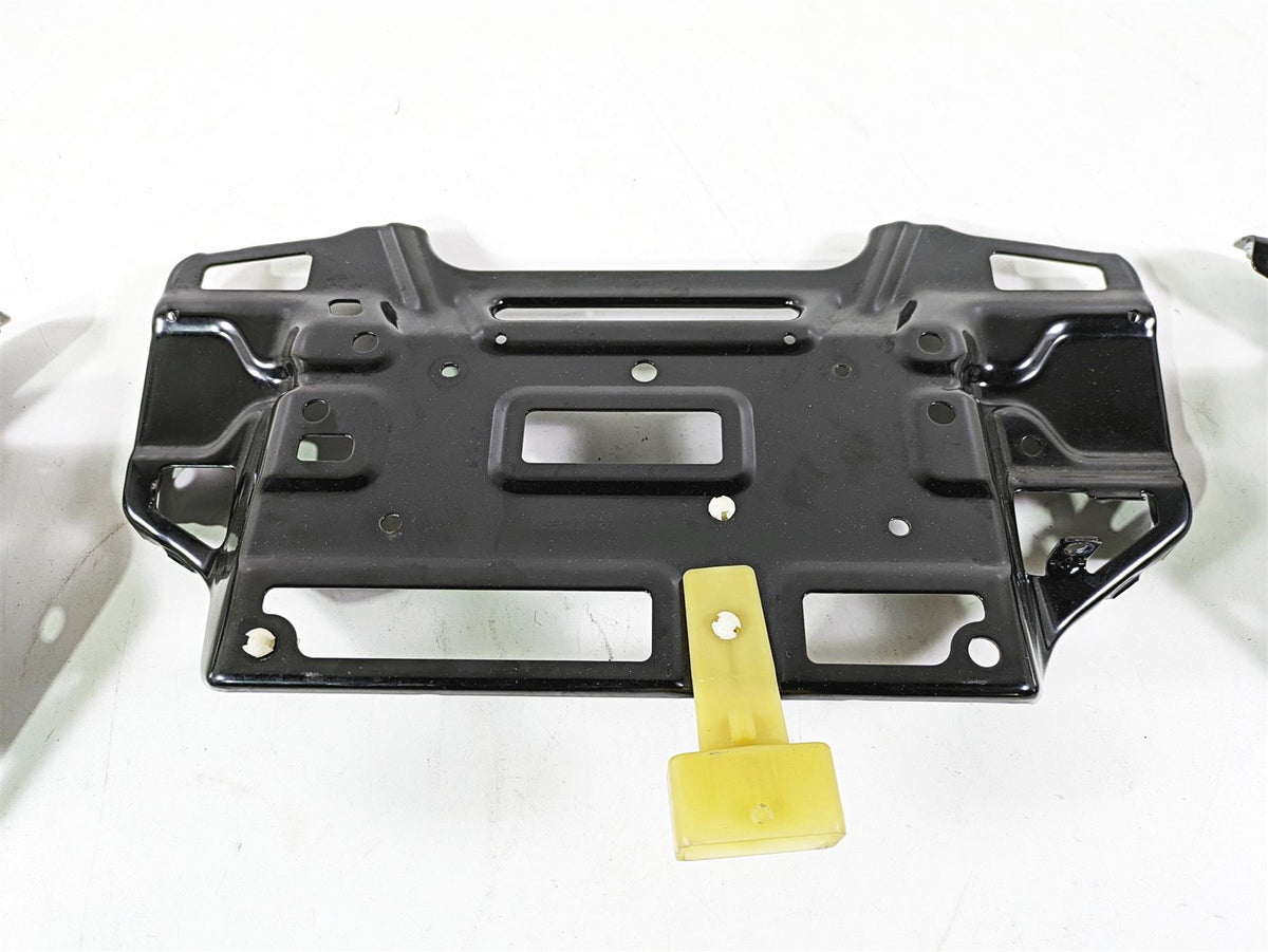 2020 Harley Touring FLHT Electra Glide Front Fairing Mounting Hardware 57000169A {{ shop.shopifyCountryName }} - Mototech271