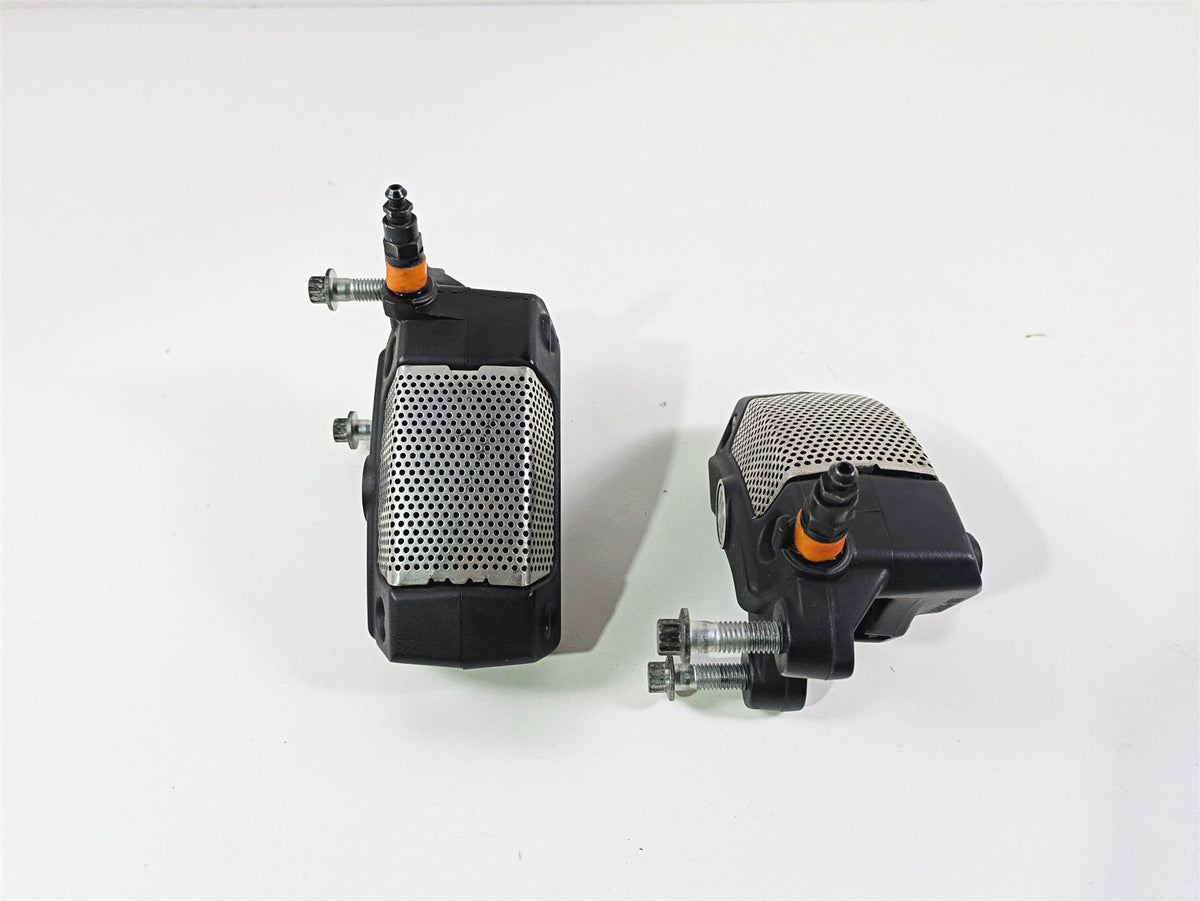 2016 Harley Touring FLHR Road King Front Brake Caliper Set 43027-08 44023-08 {{ shop.shopifyCountryName }} - Mototech271