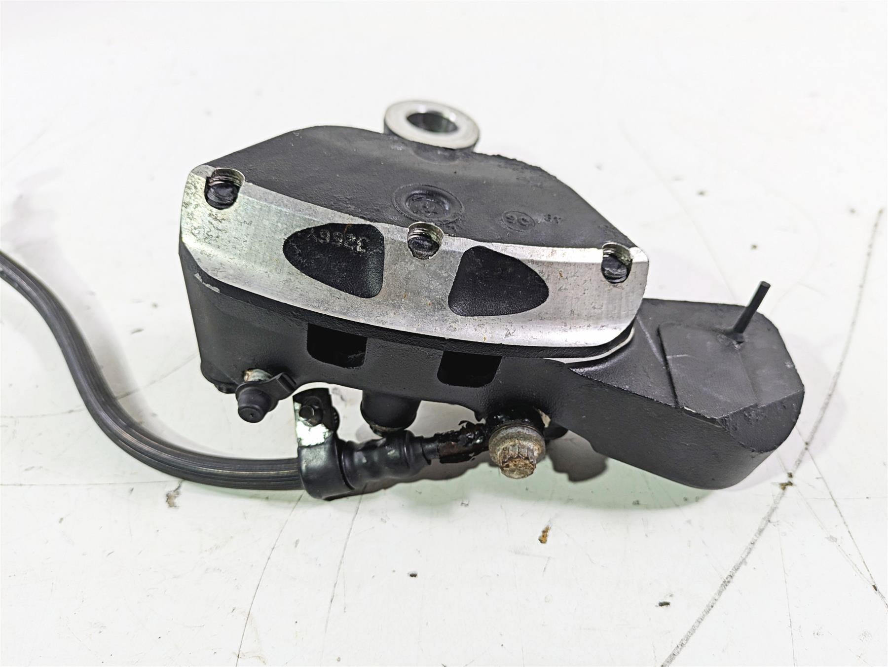 2007 Harley FXDWG Dyna Wide Glide Rear Brake Caliper + Line 44017-06 {{ shop.shopifyCountryName }} - Mototech271