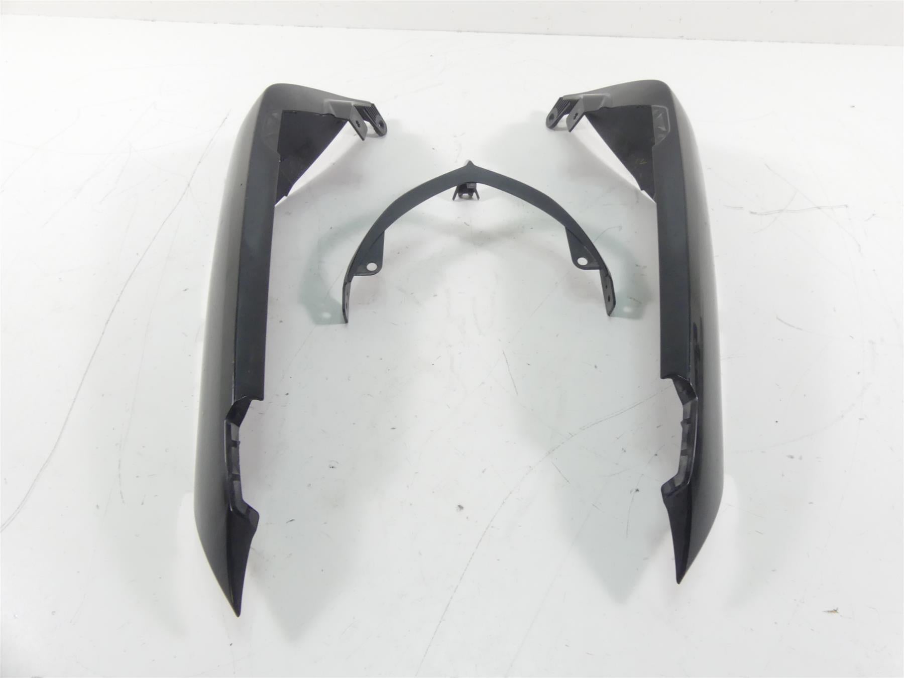 2007 Yamaha FZ1 Fazer Rear Tail Side Cover Fairing Set 3C3-2471K-00 3C3-2472K-00 {{ shop.shopifyCountryName }} - Mototech271