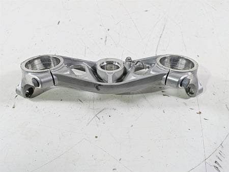 2021 Aprilia RS660 Upper Triple Tree Steering Clamp 2B005253 {{ shop.shopifyCountryName }} - Mototech271