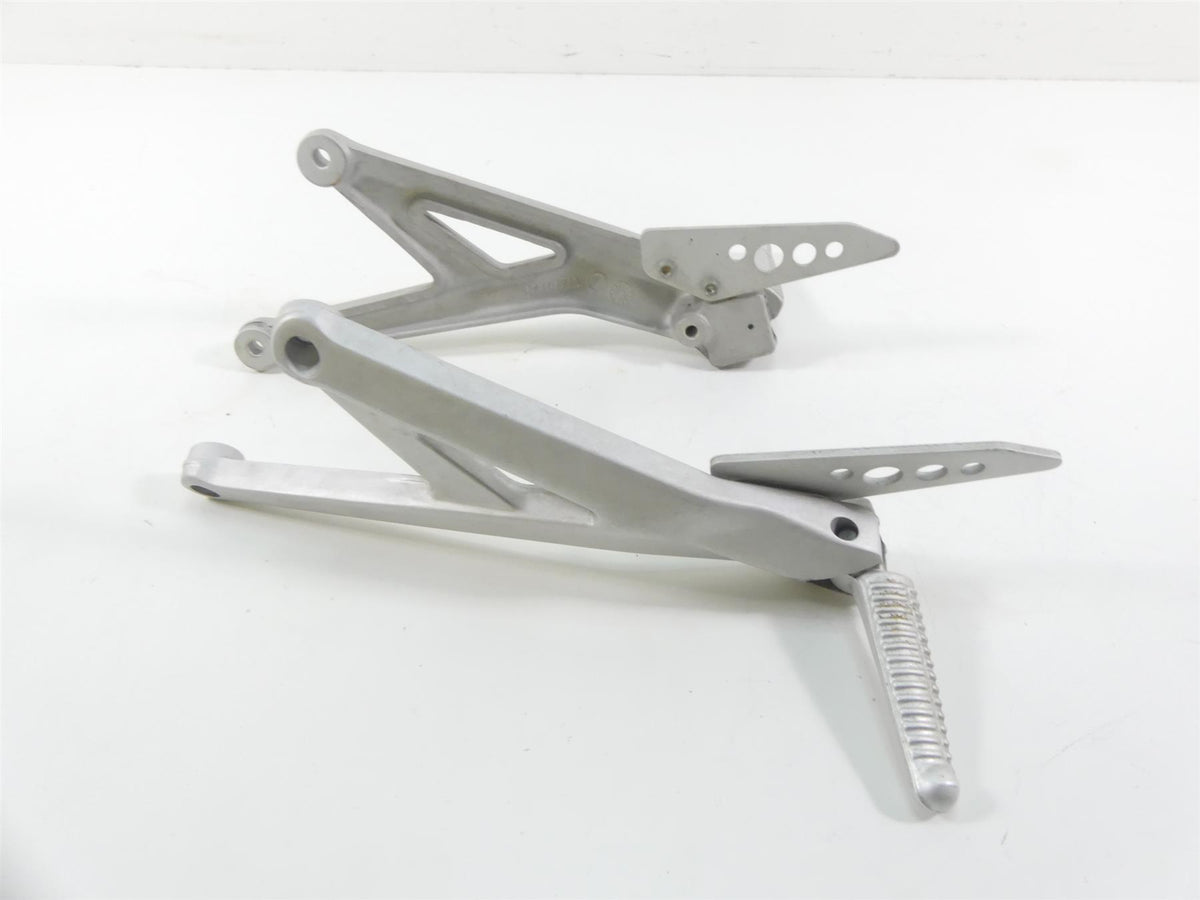 2005 Ducati Multistrada 1000S Rear Passenger Foot Peg Footpeg Set 82410801A {{ shop.shopifyCountryName }} - Mototech271