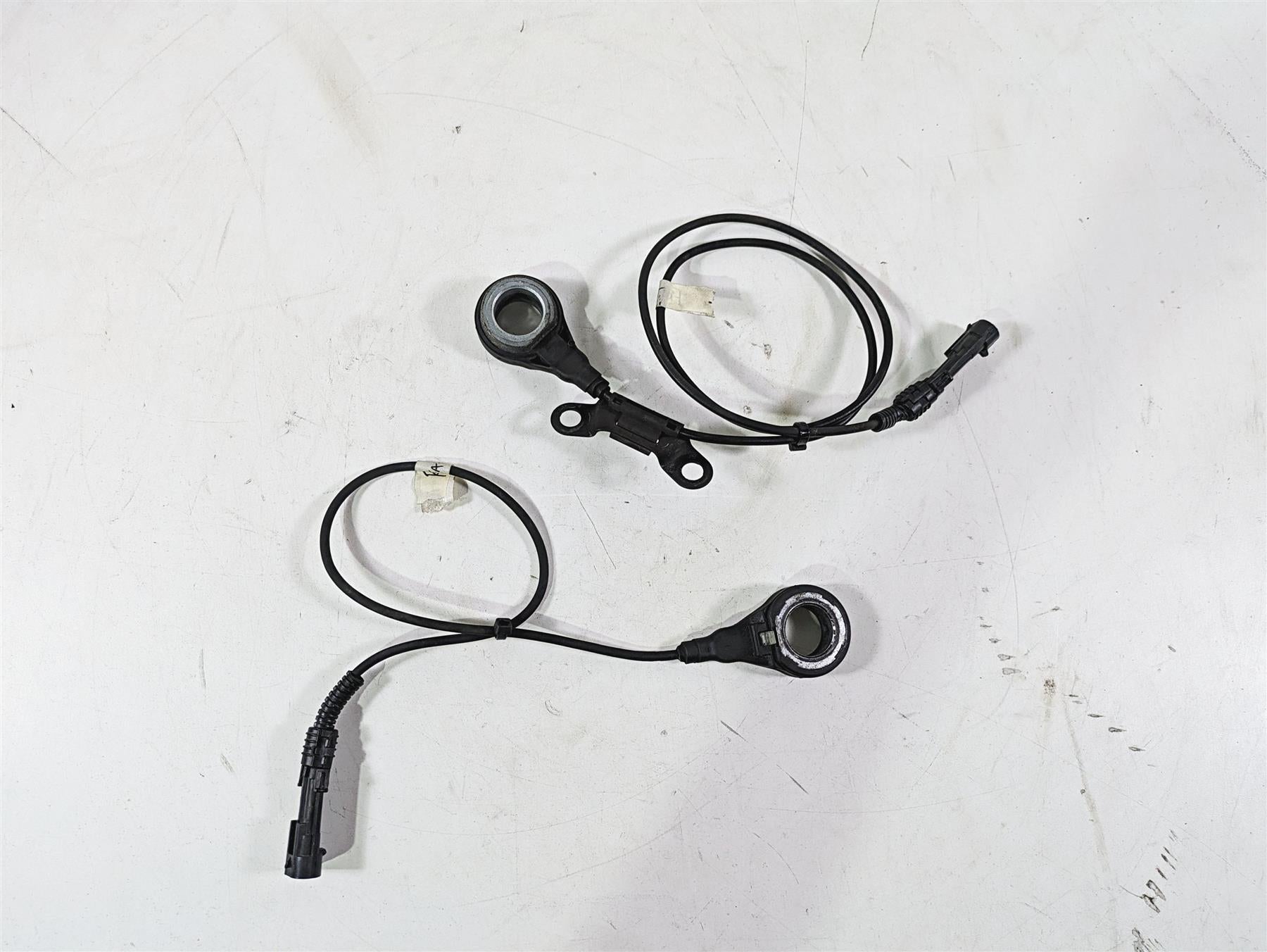 2017 Harley Touring FLTRXS Road Glide Front Rear Abs Wheel Speed Sensor 32700015 {{ shop.shopifyCountryName }} - Mototech271