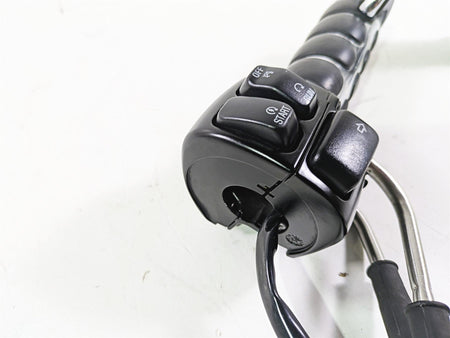 2006 Harley VRSCR Street V-Rod Right Hand Control Switch 71684-06A 71683-06A {{ shop.shopifyCountryName }} - Mototech271