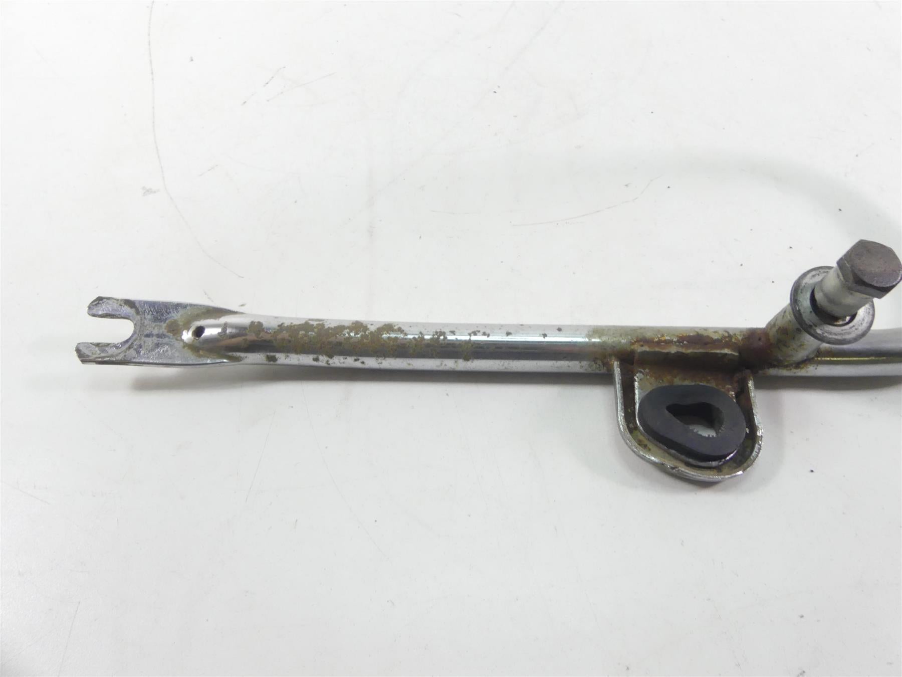 1978 Yamaha XS650 SE Special Rear Chrome Stay Grab Rail 2M0-21645-00-00 {{ shop.shopifyCountryName }} - Mototech271